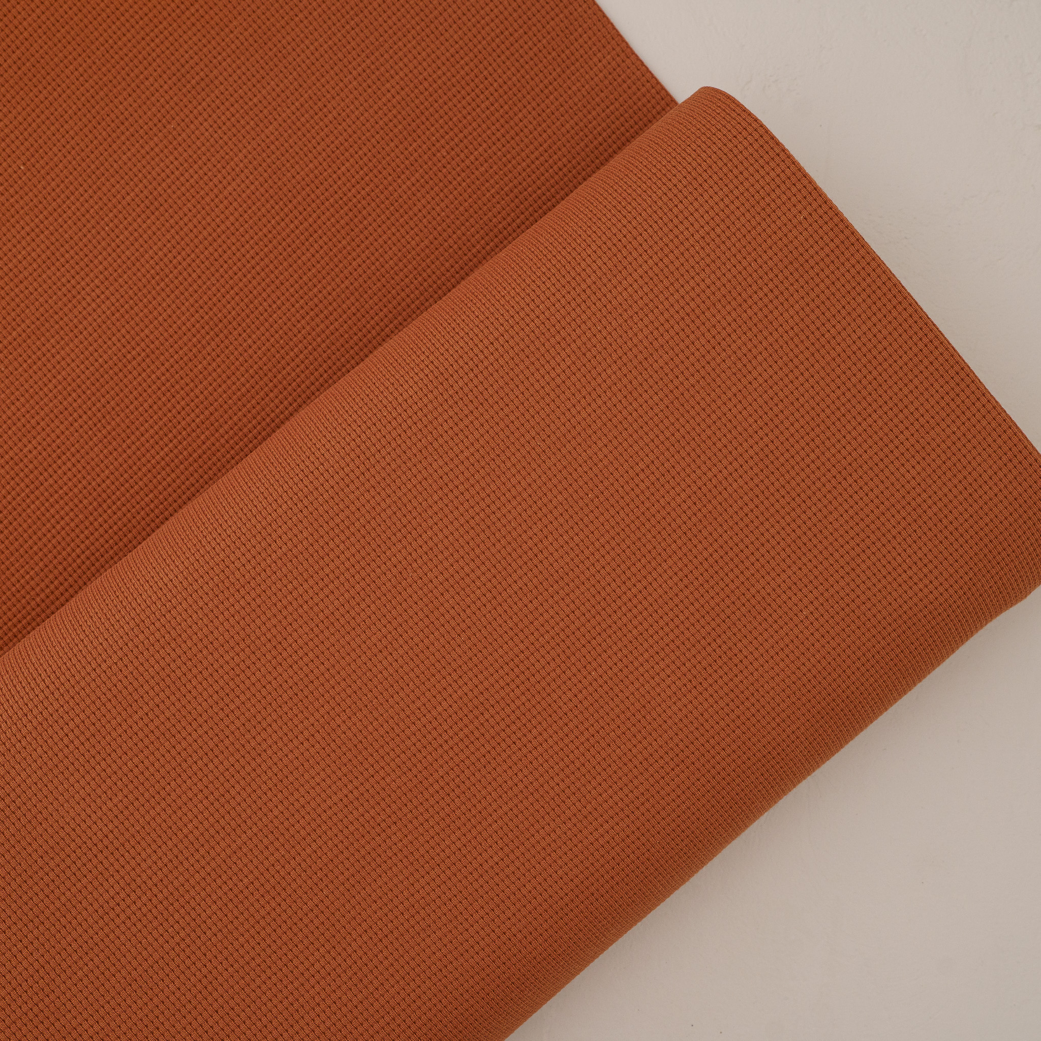 Gestrickter Waffel Jersey Cognac